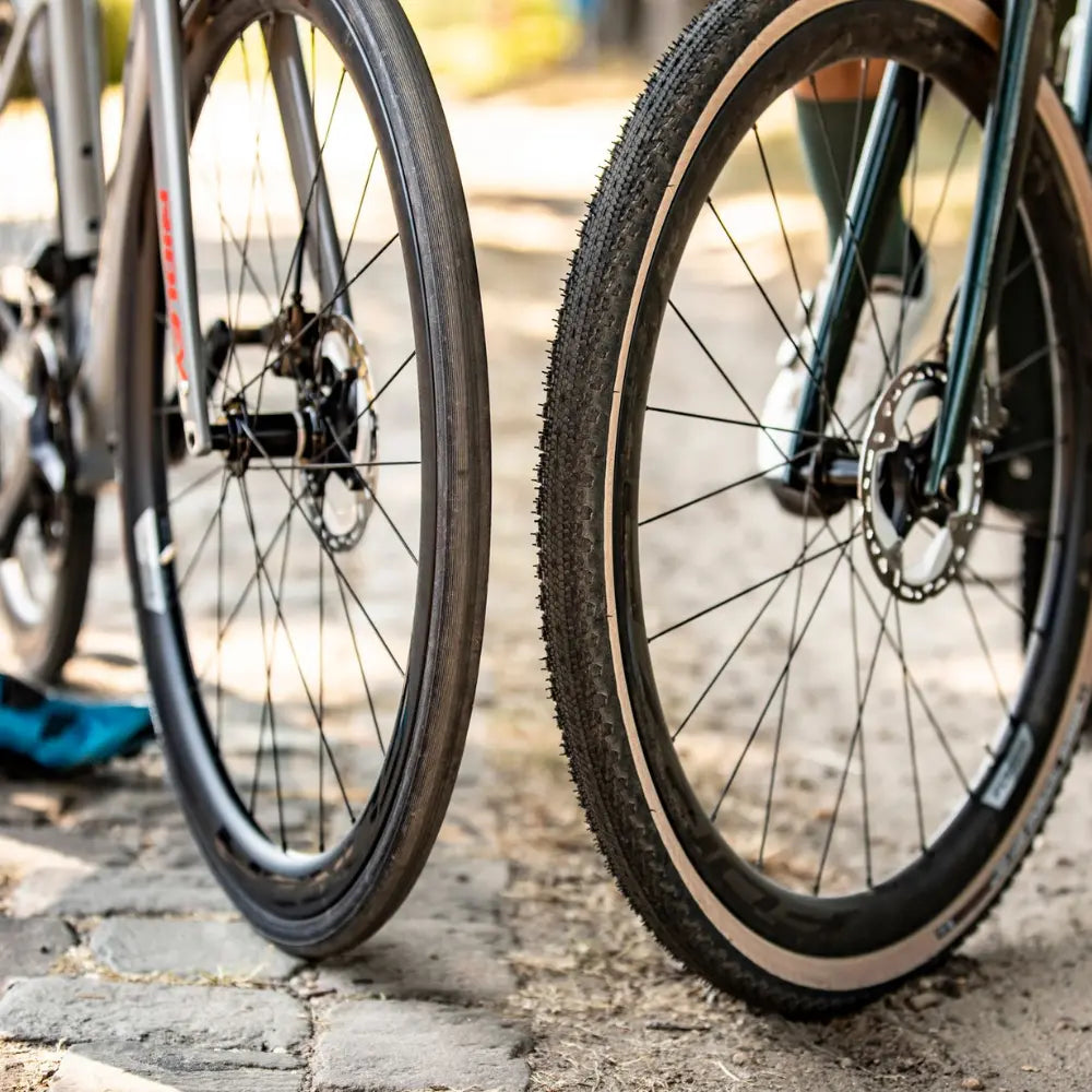 Ridley Grifn Gravel und Roadreifen im Vergleich