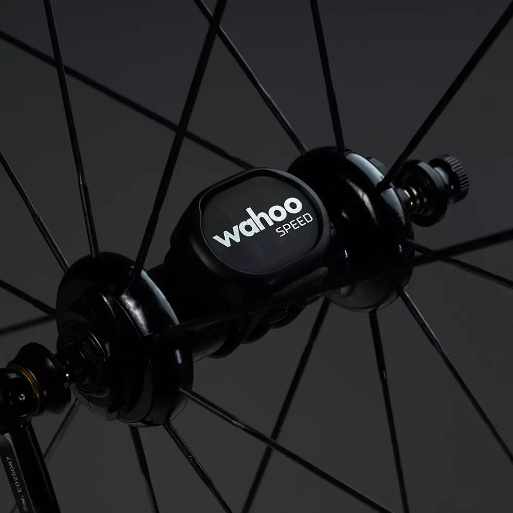 Wahoo ELEMNT ROAM v2 Bundle