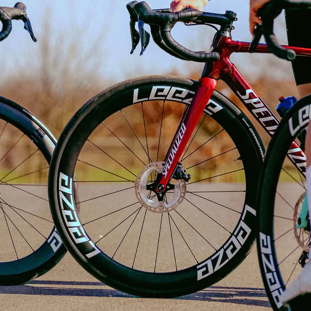 rennrad laufradsatz disc leicht Leeze Laufradsatz CC 50 BASIC R SRAM XDR Weiß – Paceheads