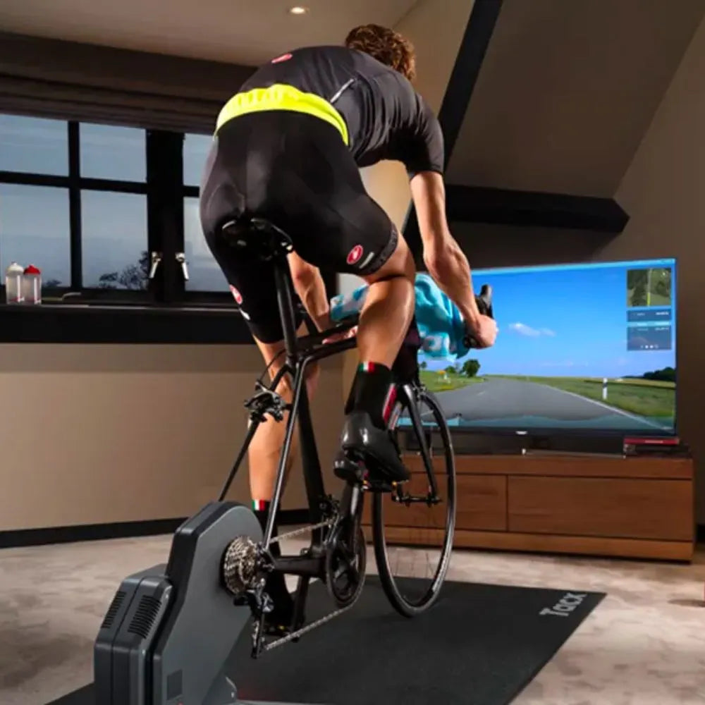 Tacx Flux S Smart T2900S in Verwendung und Kopplung mit Trainingssoftware