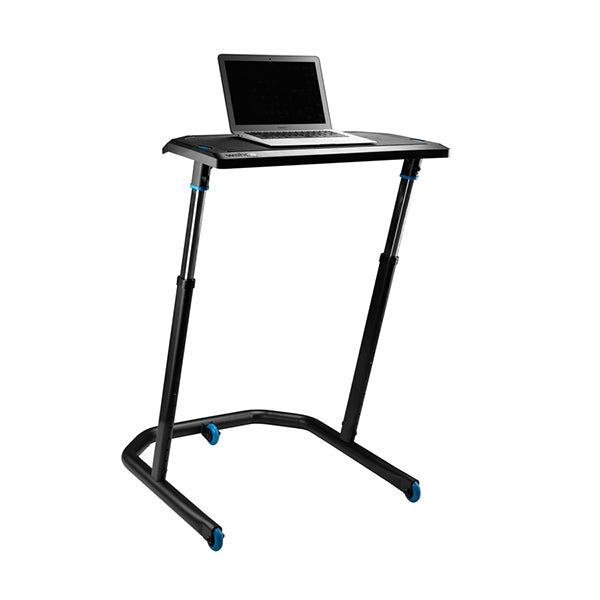 Wahoo KICKR Desk mit Laptop
